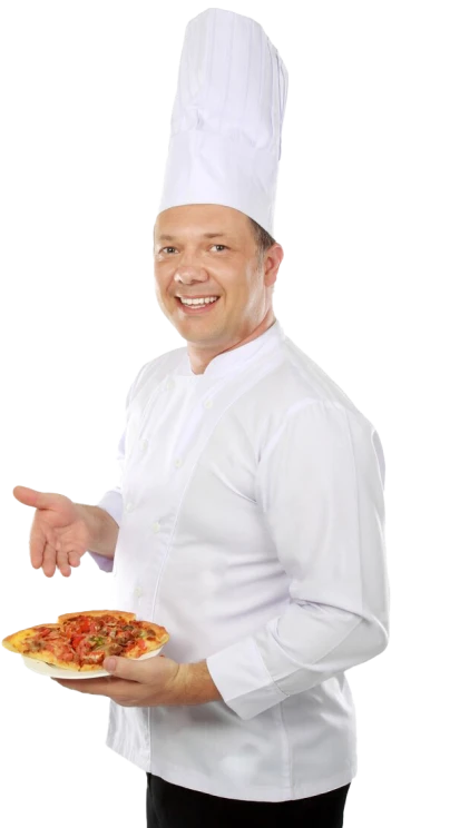Cozinheiro apresentando uma pizza